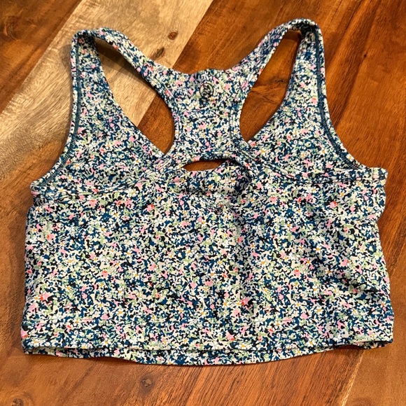 Sage Collective Sports top & Shorts - Picture 4 of 4